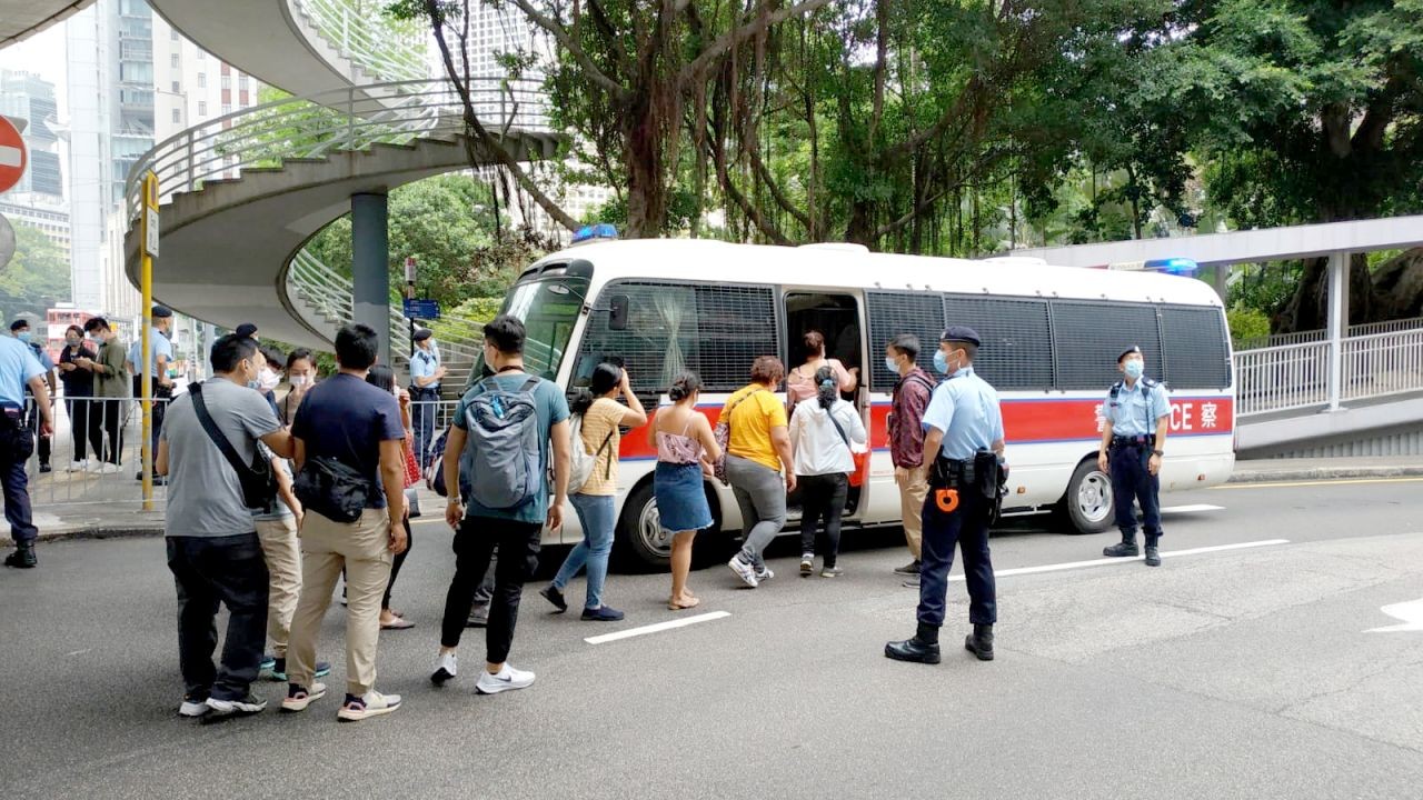 11 Pekerja Rumah Tangga Asing Filipina Di Hong Kong Tertangkap Karena Melakukan Perjudian Di Daerah Central