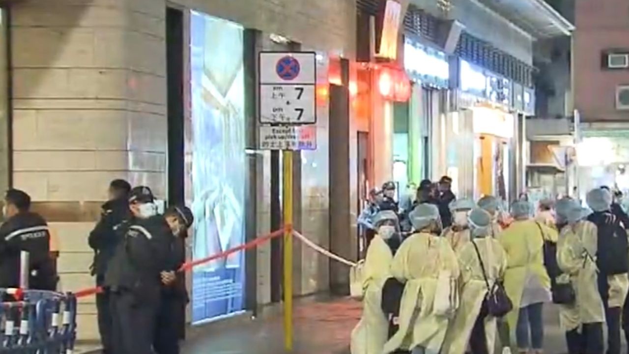 Pemerintah Hong Kong Melakukan "Lockdown" Di Daerah Tsim Sha Tsui Mulai 9 November 2021 Mulai Pukul 19.00