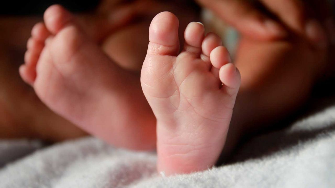 Seorang bayi Di Hong Kong Baru Lahir 12 Hari Positif Covid-19. Penambahan 7 Kasus Positif Di Hong Kong Hari Ini (6 April 2021)