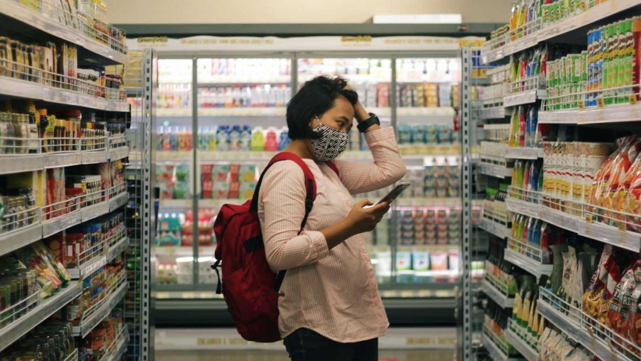 Harga Barang Supermarket Di Hong Kong Naik Sebanyak 1.9% Pada Tahun 2020. Makanan Kaleng Bahkan Naik Lebih Dari 20%